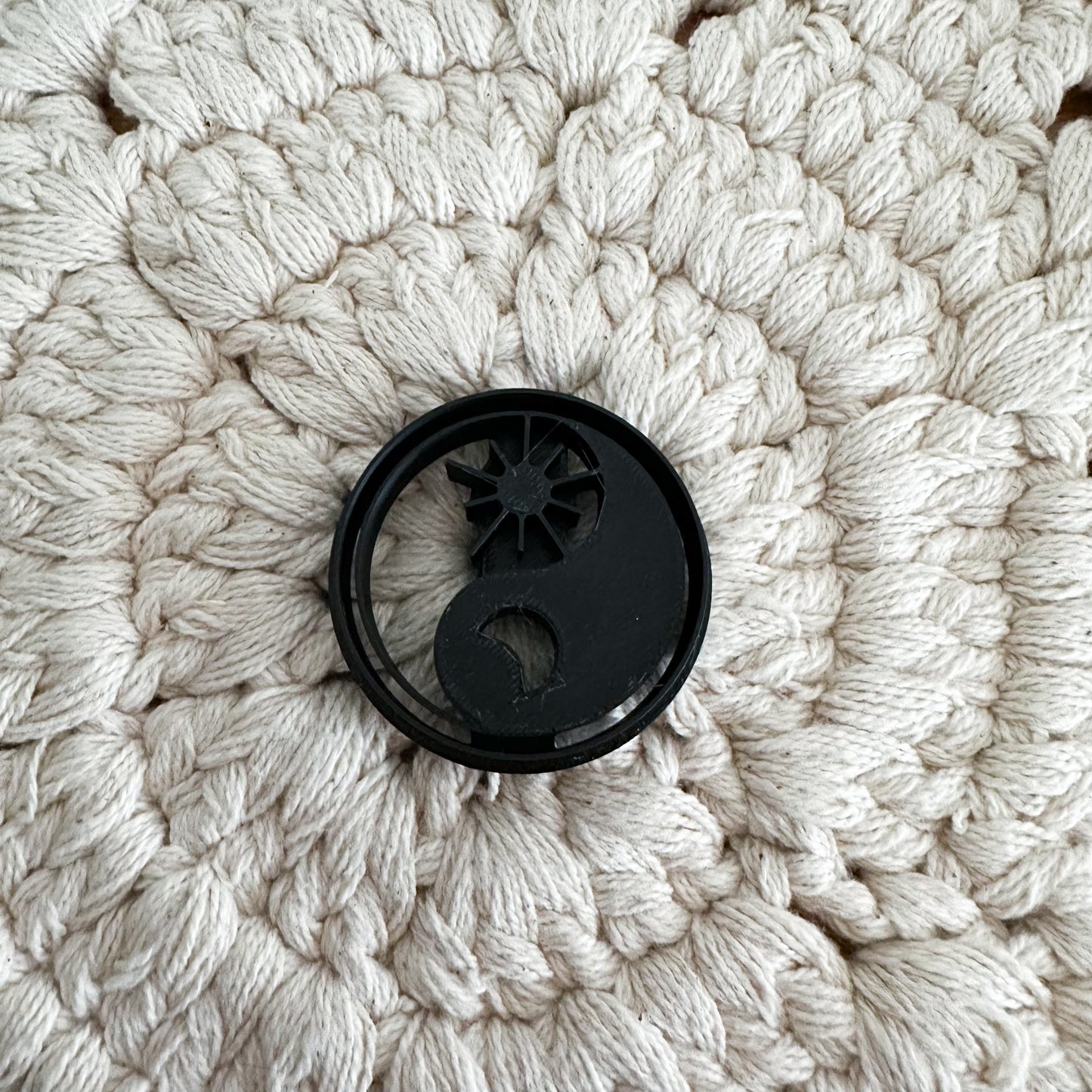 Cookie cutter YingYang Sun Moon