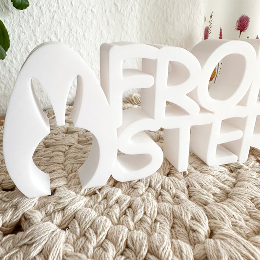 Minimalistischer Frohe Ostern Schriftzug – nachhaltig aus PLA