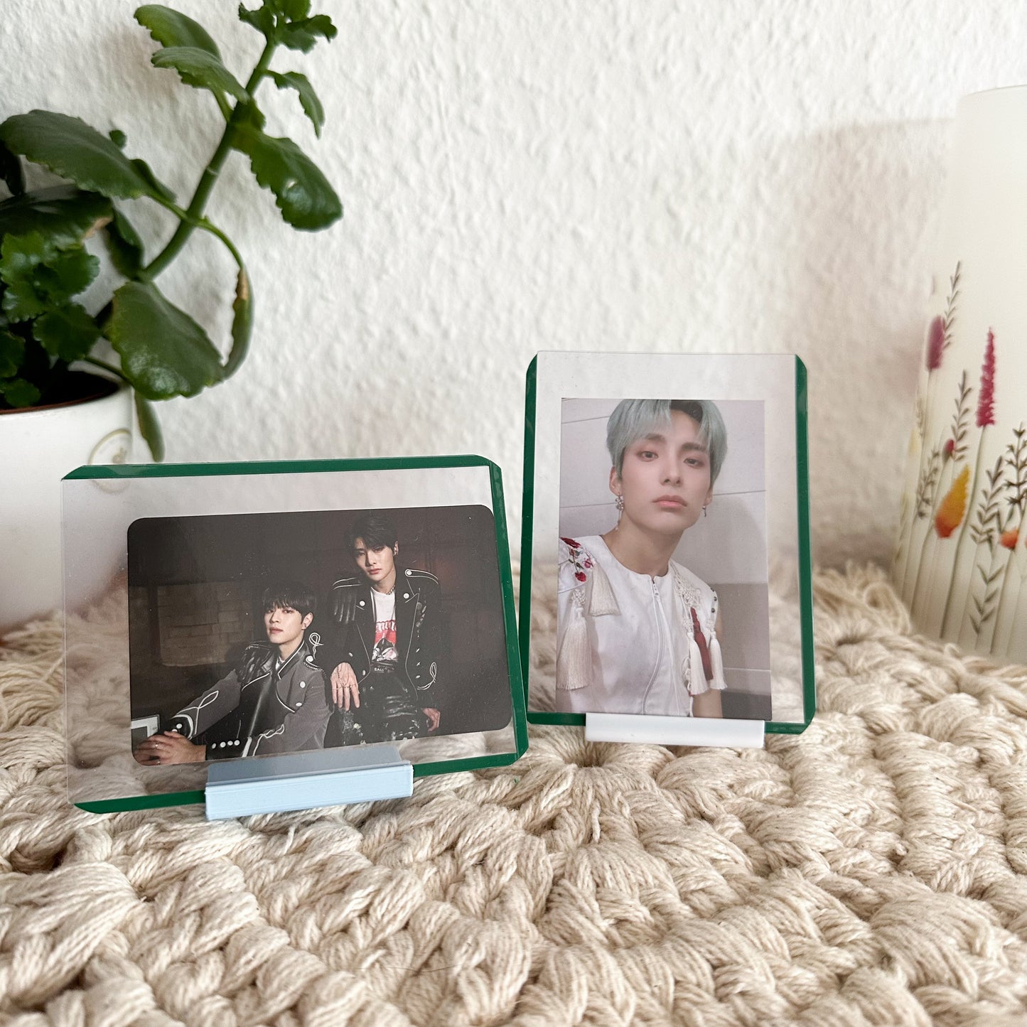 Toploader card holder