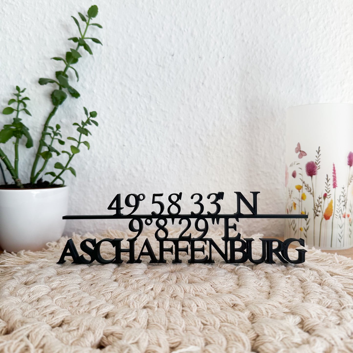 Personalisierter Städte-Aufsteller mit Koordinaten für deine Wunschstadt