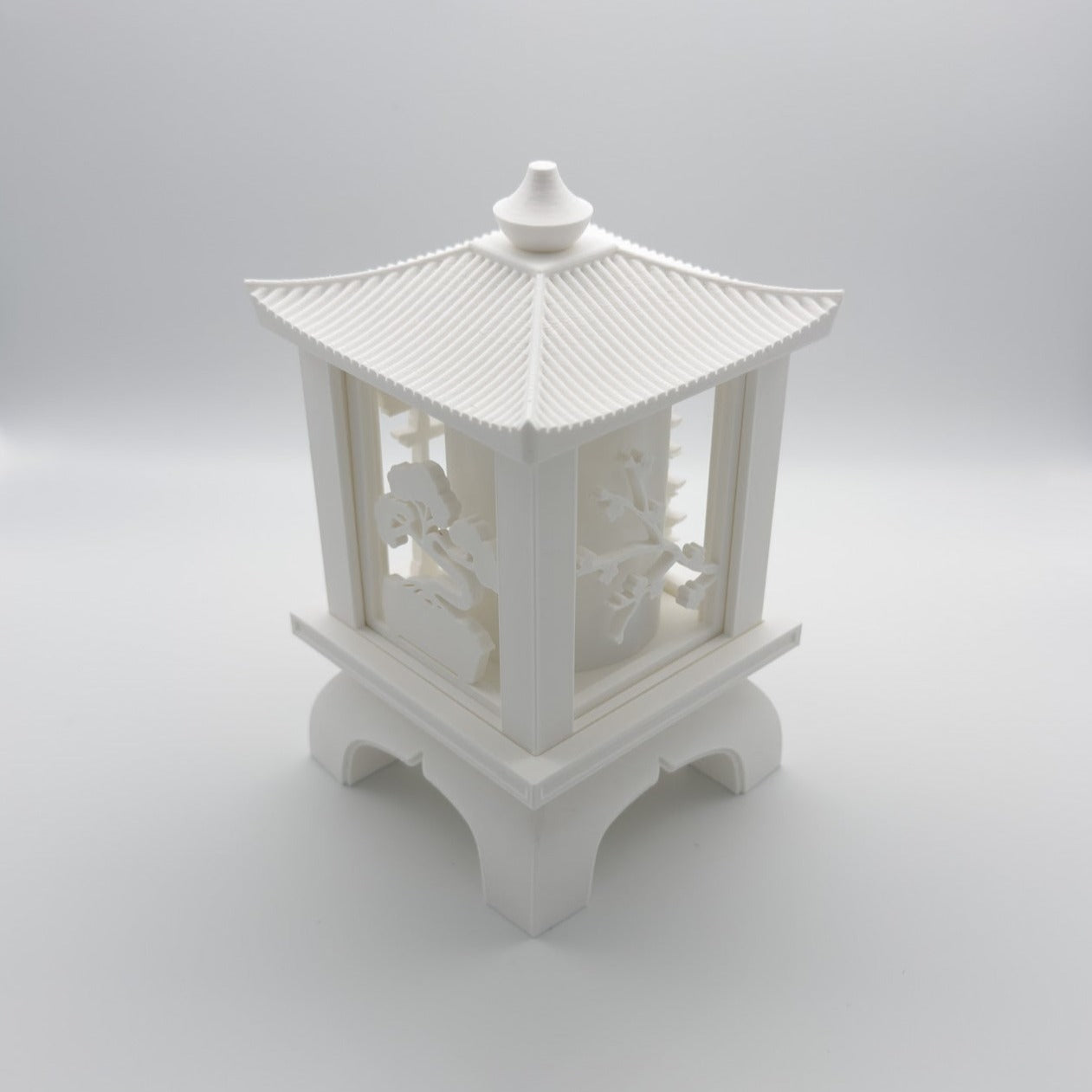 Japanese oriental lantern with interchangeable panels