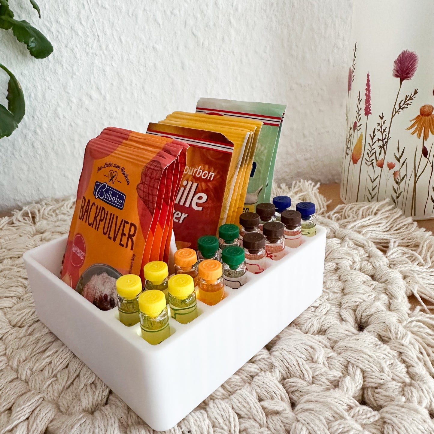 Storage box for baking ingredients and cooking ingredients