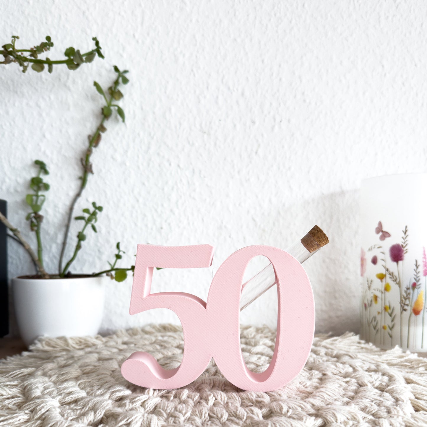 3D gedruckte Deko Zahl mit Blumenhalter