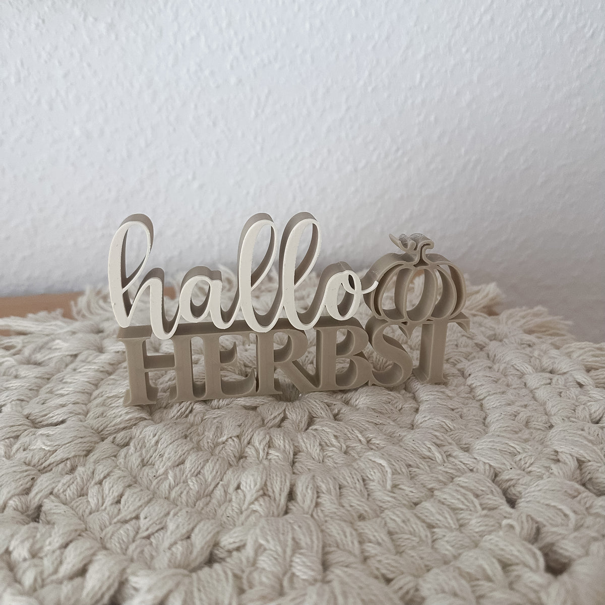 Moderne Herbstdeko Hallo Herbst für Tisch und Regal
