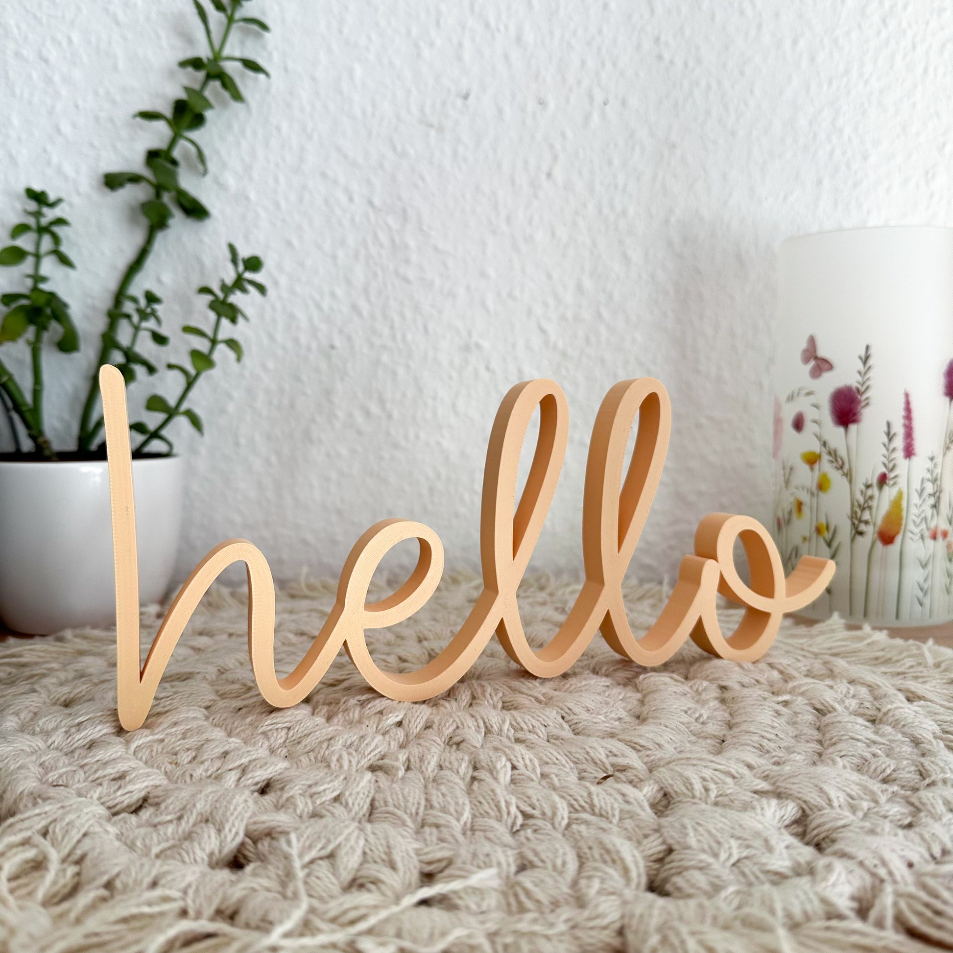 Hello Deko Aufsteller aus PLA – 3D-gedruckter Schriftzug für Tisch oder Regal
