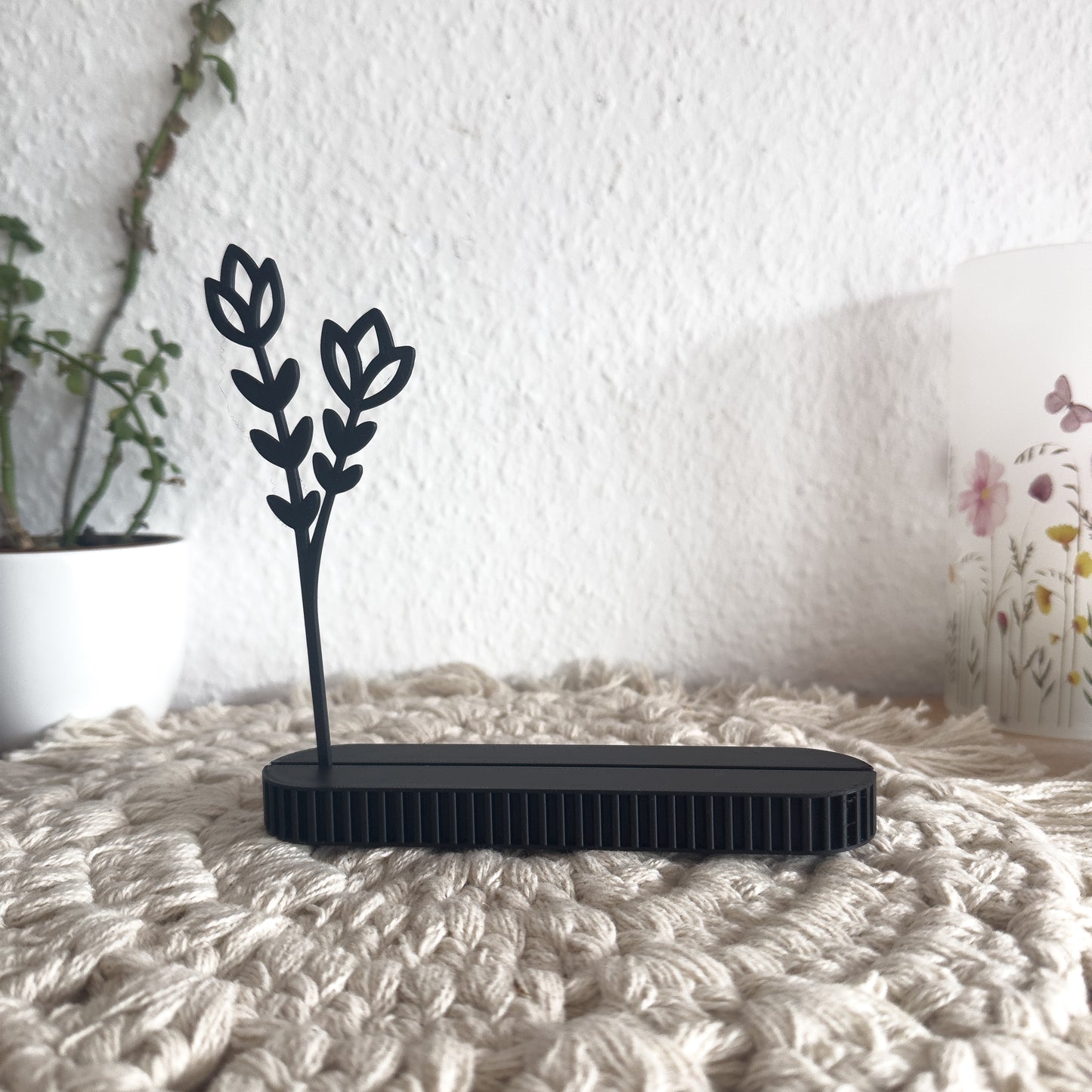 Fotohalter und Postkartenständer mit Blume