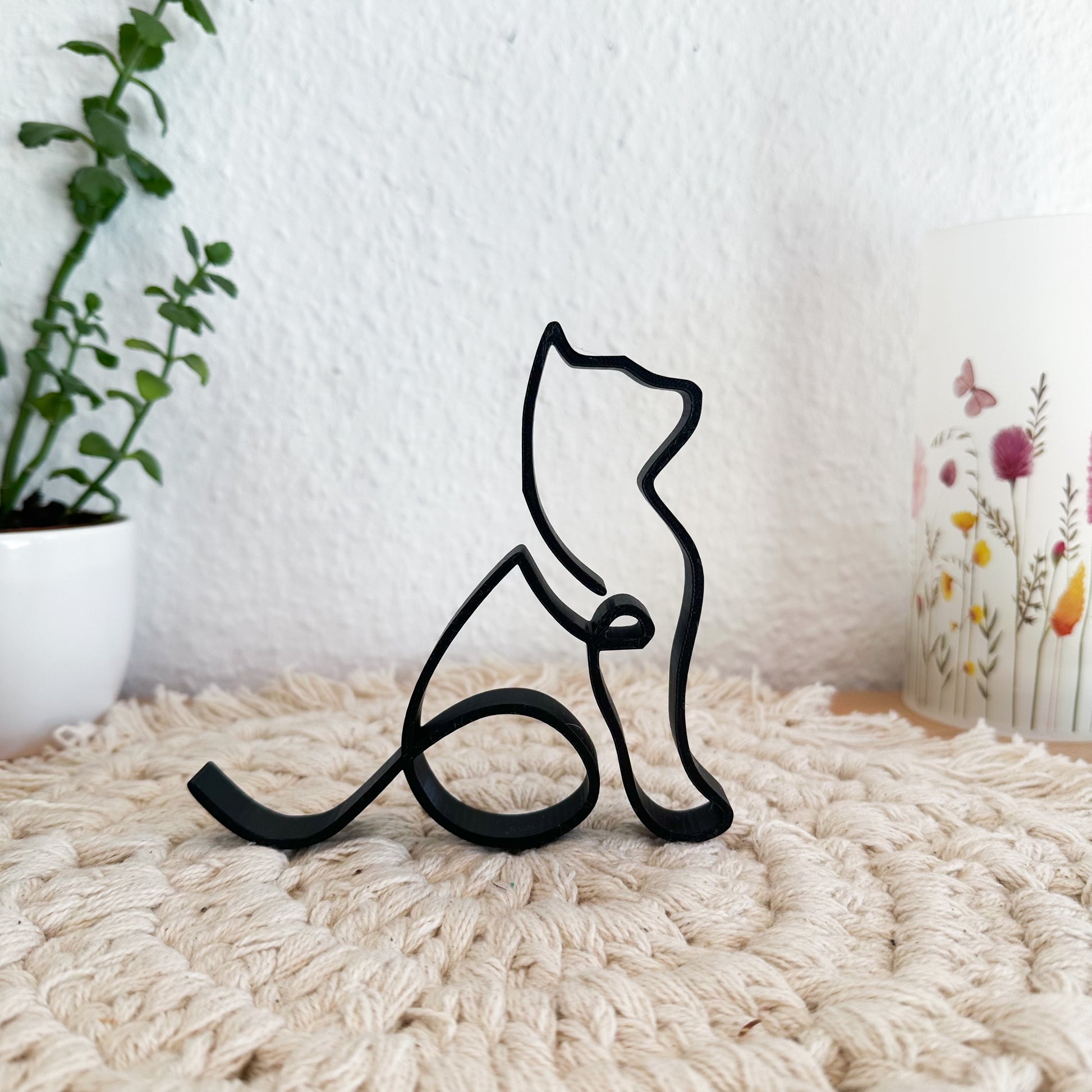 Minimalistische Line Art Katzenfigur aus  3D-Druck